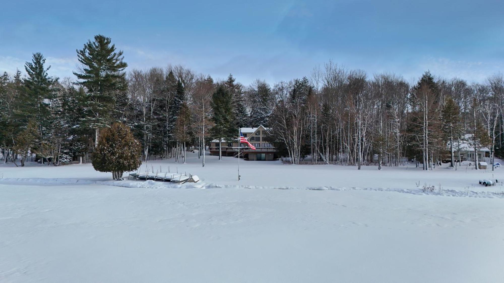 Deer Lake Retreat Villa Boyne City Exterior photo